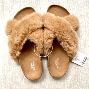 NWT Urban Outfitters Faux Fur Brown Slides